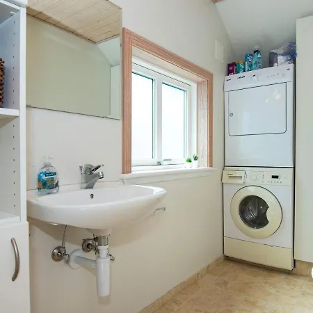 Three-bedroom Holiday In 35 Casa de Férias Hemmet