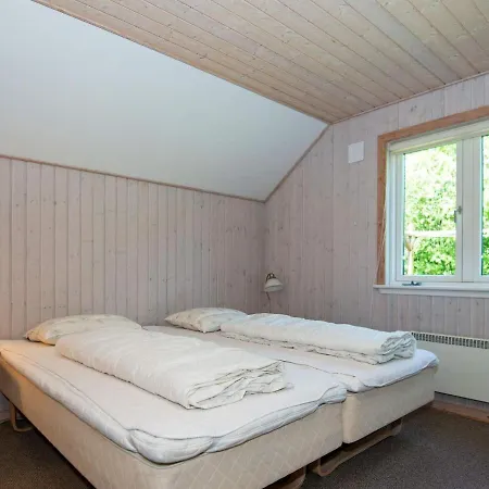 Three-bedroom Holiday In 35 Casa de Férias *