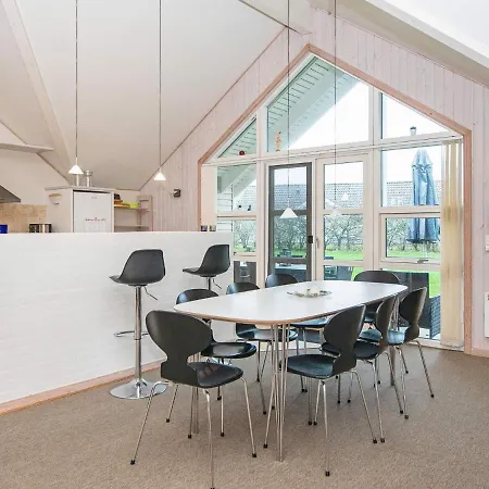 Three-bedroom Holiday In 35 Dom wakacyjny